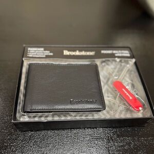 Black Brookstone Leather Wallet With Pocket Multi Tool Keyring NWT